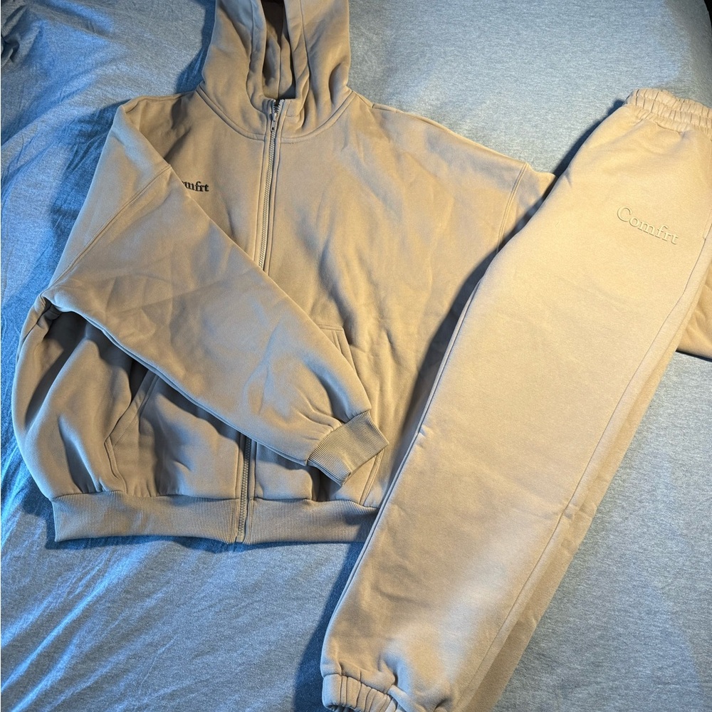 Comfrt Zip and Pants "Latte" (M)